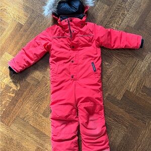 Canada Goose Grizzly snowsuit, unisex size 6-7